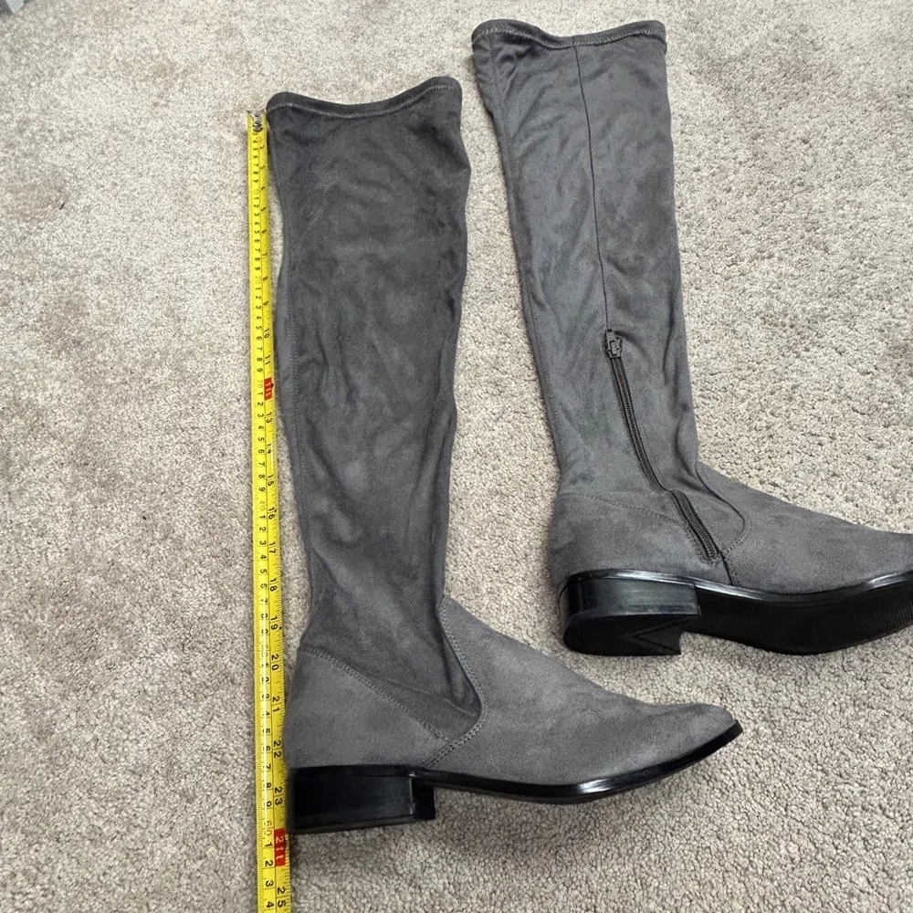 Aldo gray faux suede knee high over the knee flat boots Sz 7.5 low heel